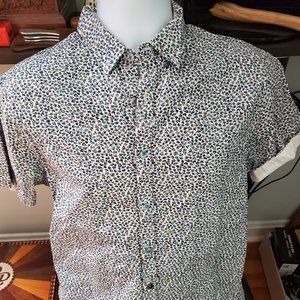 Denim & Flowers M slim fit short sleeve button down - white w/blue floral